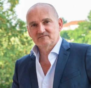 Le président du syndicat polycatégoriel que je suis, ne peut accepter la demande d'Avenir Spé de tarifs à 60€ pour des spécialistes d'organes qui s'adresseraient entre eux des patients...